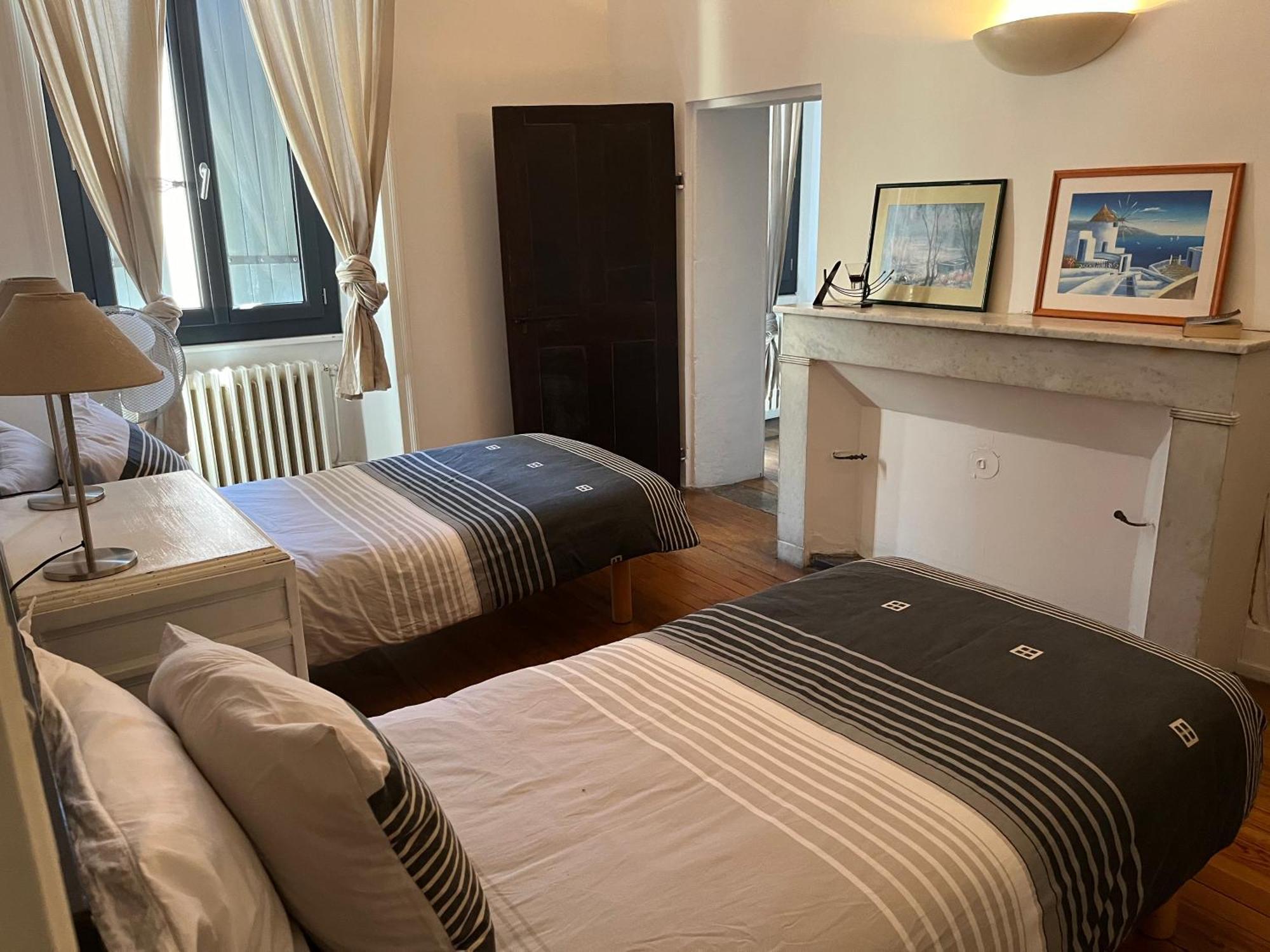 Le Charles IX Apartment Roussillon  Ngoại thất bức ảnh